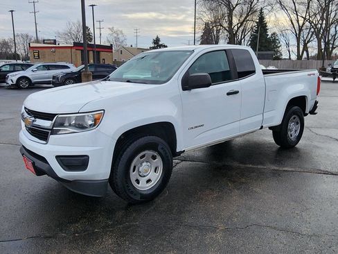 Used 2020 Chevrolet Colorado W/T w/ WT Convenience Package image 2