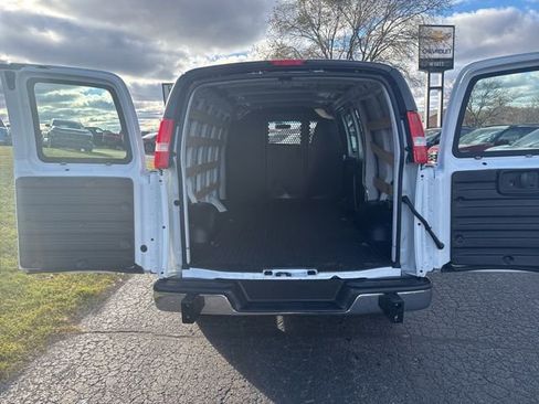 Certified 2023 GMC Savana 2500 w/ Driver Convenience Package RWD image 18