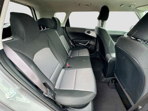 Used 2025 Kia Soul LX w/ LX Technology Package image 24