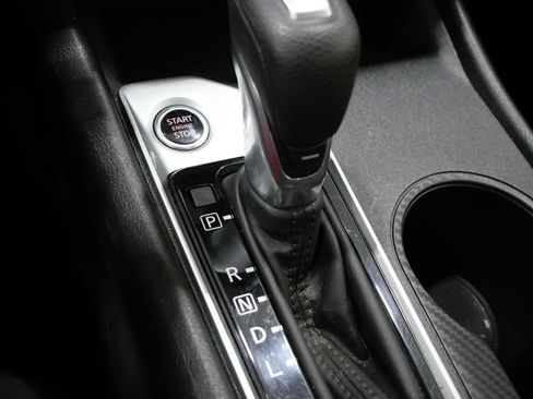 Used 2025 Nissan Altima 2.5 SV FWD image 22