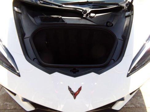 Used 2022 Chevrolet Corvette Stingray Preferred Cpe w/ Z51 Performance Package RWD image 13