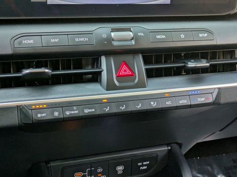 Used 2025 Kia K4 LXS image 17