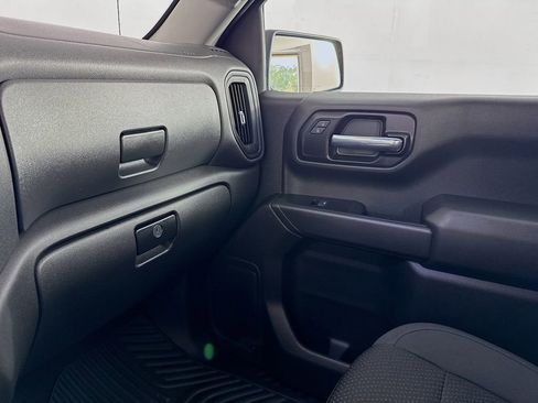 Used 2022 Chevrolet Silverado 1500 Custom image 38