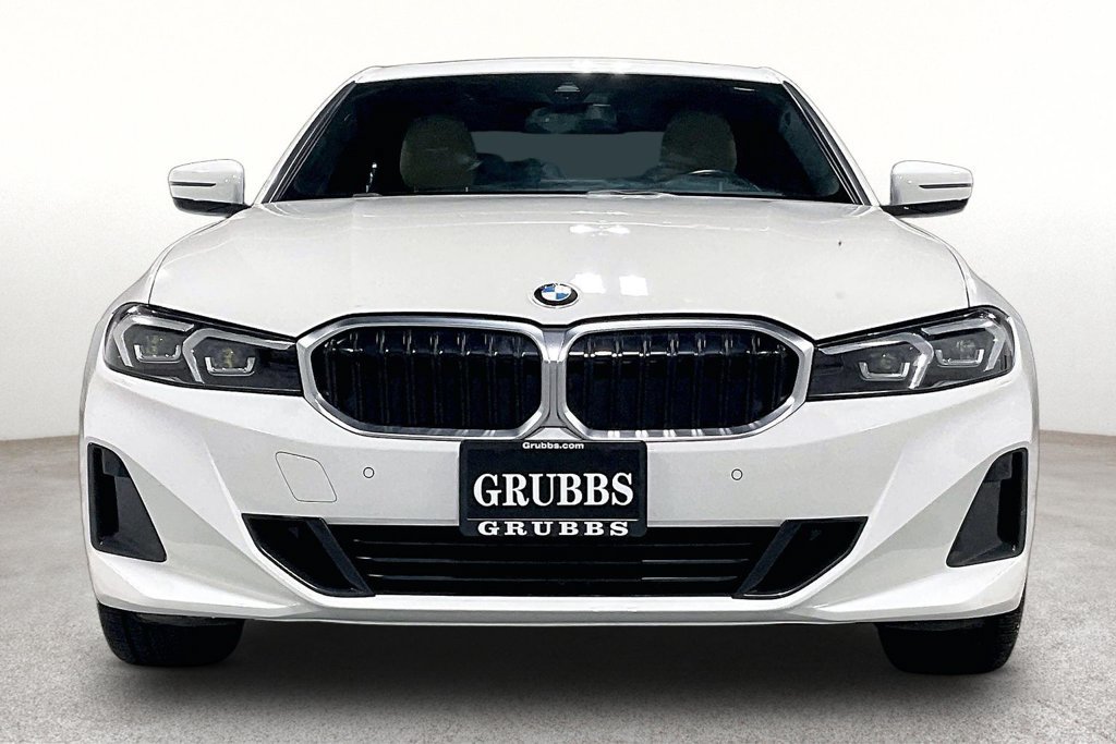 Used 2023 BMW 330i Sedan w/ Premium Package RWD image 4