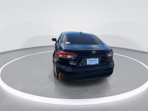 Used 2024 Toyota Corolla LE image 7