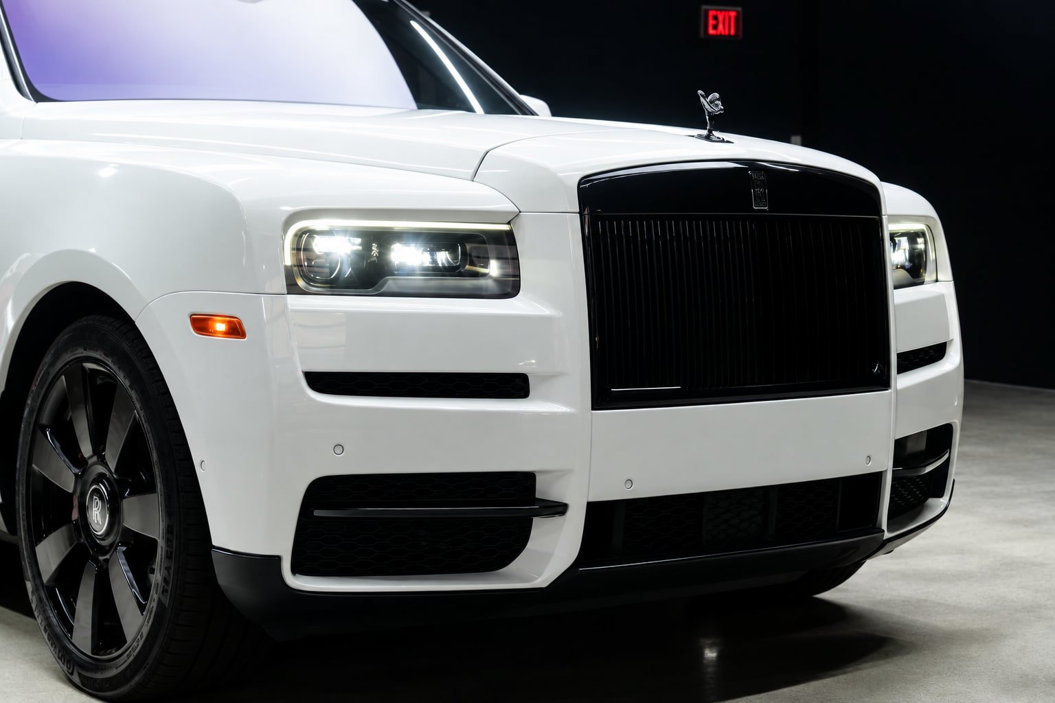 Used 2022 Rolls-Royce Cullinan AWD/4WD image 24