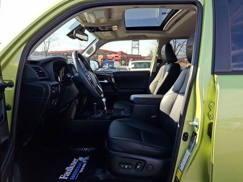 Used 2023 Toyota 4Runner TRD Off-Road Premium w/ Off Road Premium Plus Package image 13