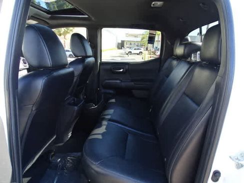 Certified 2022 Toyota Tacoma TRD Sport w/ TRD Premium Sport Package AWD/4WD image 22