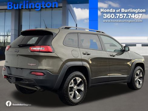 Used 2015 Jeep Cherokee Trailhawk w/ Comfort/Convenience Group image 6