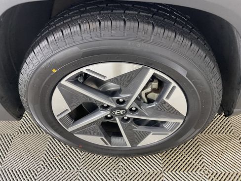 Used 2025 Hyundai Tucson SEL FWD image 11