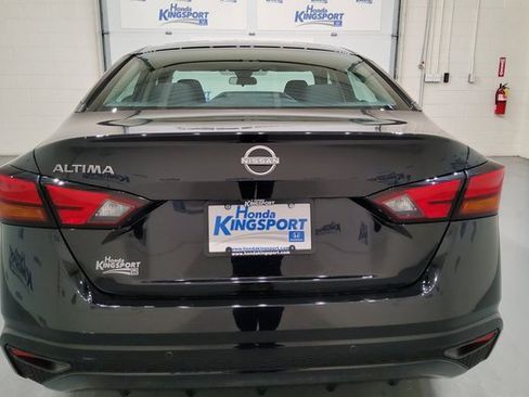 Used 2024 Nissan Altima 2.5 S image 12