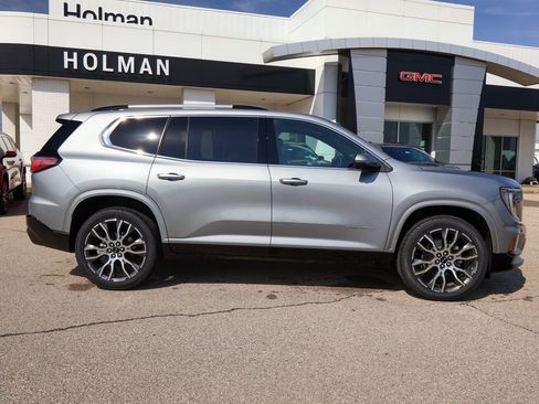 New 2026 GMC Acadia Denali Ultimate w/ LPO, Floor Liner Package image 2