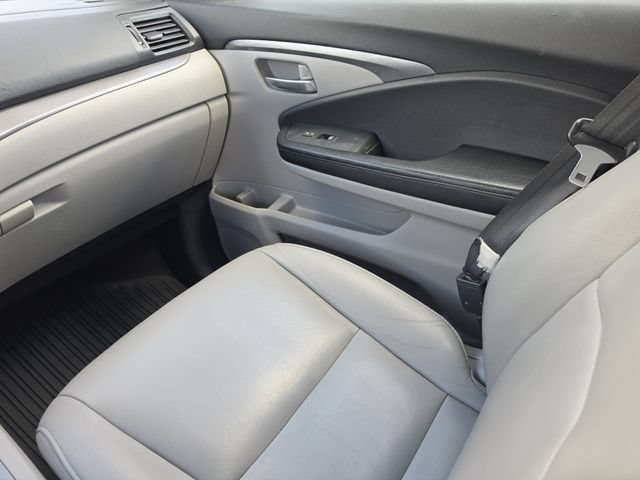 Used 2017 Honda Pilot EX-L image 18
