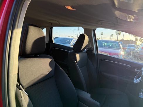 Used 2018 Honda Fit Sport image 27