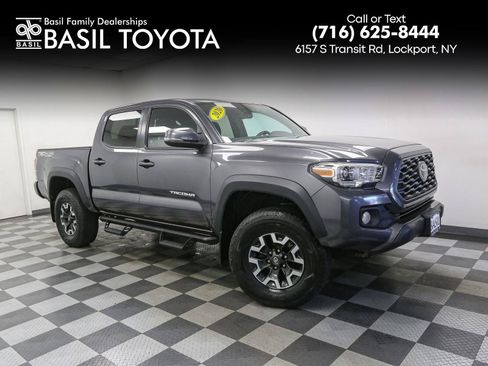 Used 2020 Toyota Tacoma TRD Off-Road w/ Technology Package AWD/4WD image 1
