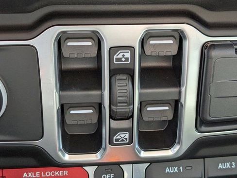 New 2026 Jeep Gladiator Mojave image 23