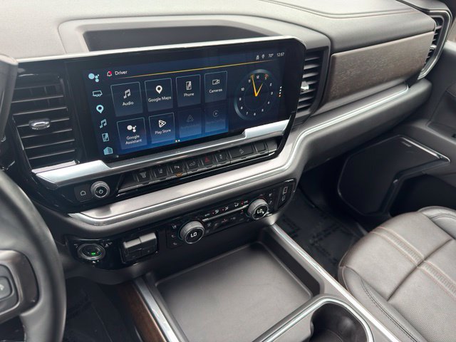Used 2025 Chevrolet Silverado 3500 High Country w/ Technology Package AWD/4WD image 17