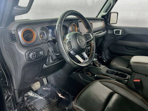 Used 2023 Jeep Gladiator Mojave w/ Cold Weather Group AWD/4WD image 9