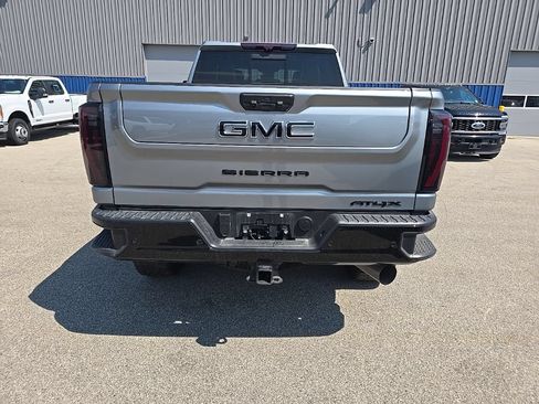Used 2026 GMC Sierra 2500 AT4X AWD/4WD image 5