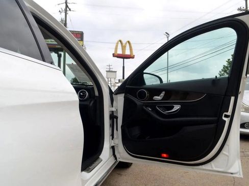 Used 2015 Mercedes-Benz C 300 Sedan image 26
