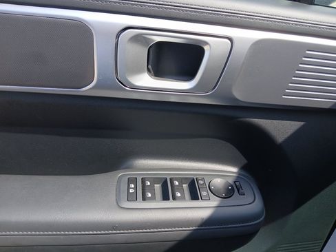 Used 2026 Hyundai Santa Fe SEL FWD image 9