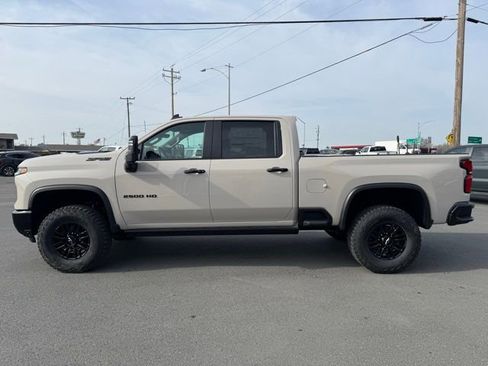 New 2026 Chevrolet Silverado 2500 ZR2 w/ LPO, Dark Essentials Package image 8