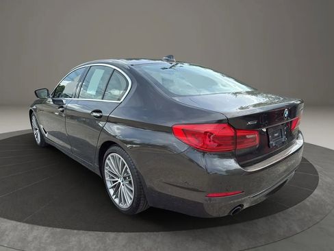 Used 2017 BMW 530i xDrive image 7
