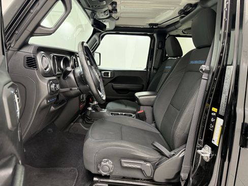 Used 2021 Jeep Wrangler Unlimited Rubicon 4xe w/ Dual Top Group image 14