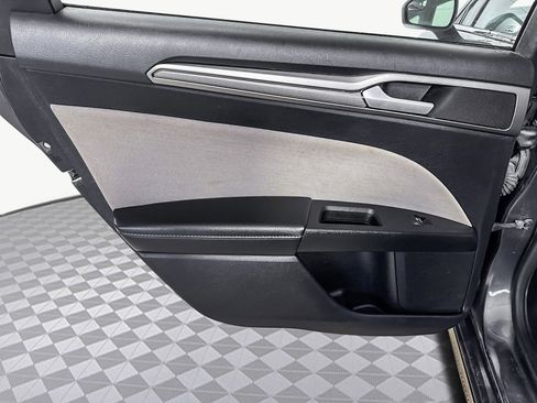 Used 2018 Ford Fusion S image 26