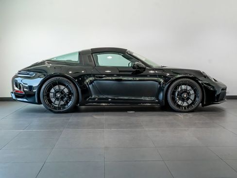 Certified 2025 Porsche 911 Targa 4 GTS AWD/4WD image 8
