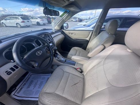 Used 2011 MAZDA MAZDA3 i Touring image 7