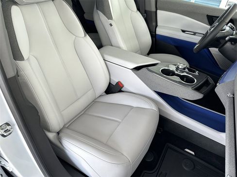 New 2025 Cadillac Optiq Sport 1 image 36