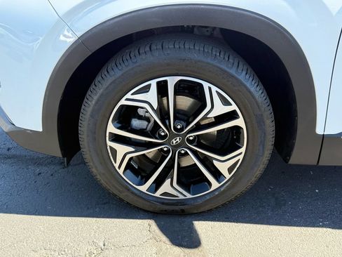 Used 2019 Hyundai Santa Fe FWD w/ Cargo Package image 11