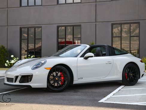 Used 2019 Porsche 911 Targa 4 GTS AWD/4WD image 6