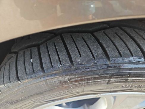 Used 2010 Land Rover Range Rover Sport HSE LUX image 36