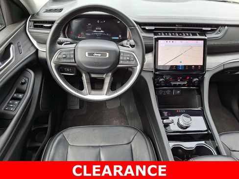 Used 2022 Jeep Grand Cherokee L Limited AWD/4WD image 13