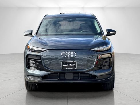 New 2025 Audi Q6 e-tron Premium image 8