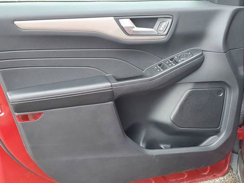 Used 2021 Ford Escape SE w/ Convenience Package image 16