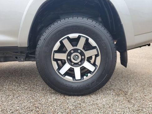 Used 2023 Toyota 4Runner TRD Off-Road AWD/4WD image 6