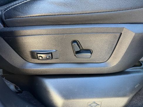 Used 2014 RAM 1500 Laramie w/ Convenience Group AWD/4WD image 24