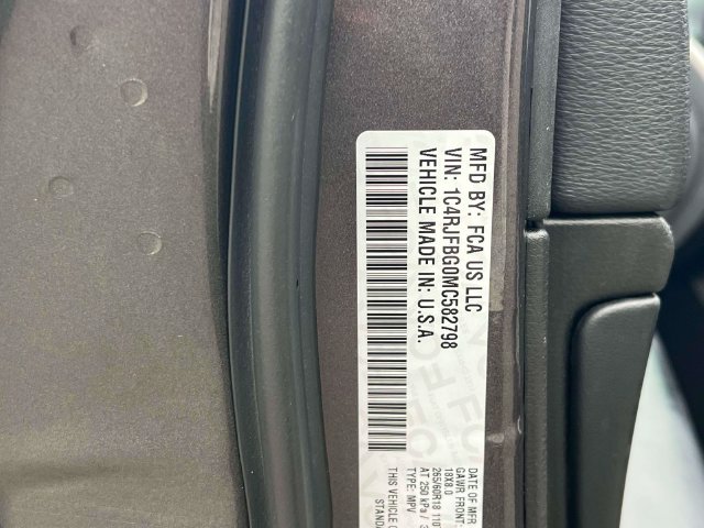 Used 2021 Jeep Grand Cherokee Limited AWD/4WD image 30