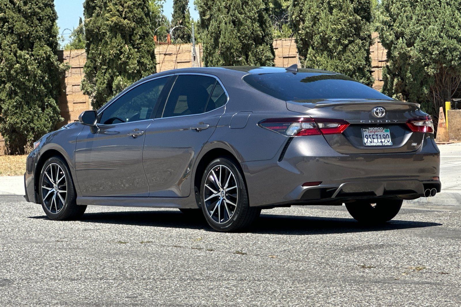 Used 2023 Toyota Camry SE FWD image 6