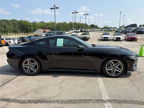 Used 2024 Ford Mustang Premium RWD image 8