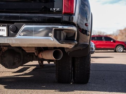 Used 2020 Chevrolet Silverado 3500 LTZ w/ LTZ Plus Package image 15