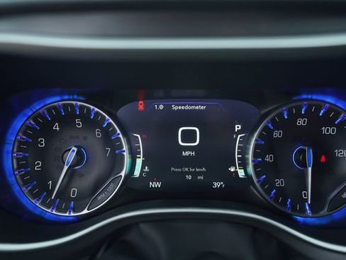 New 2026 Chrysler Pacifica Select image 32