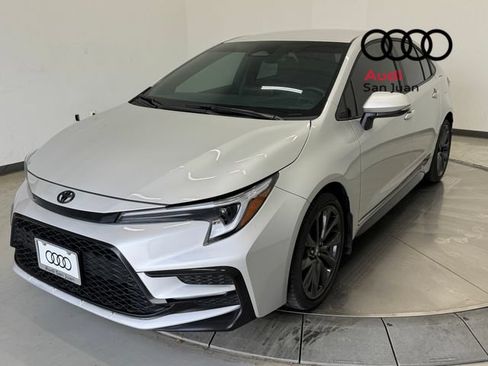 Used 2026 Toyota Corolla SE FWD image 3