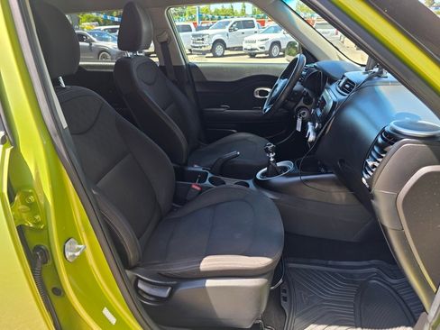 Used 2016 Kia Soul image 21