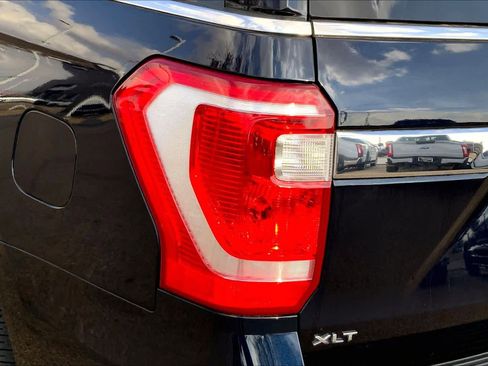 Certified 2021 Ford Expedition Max XLT image 28