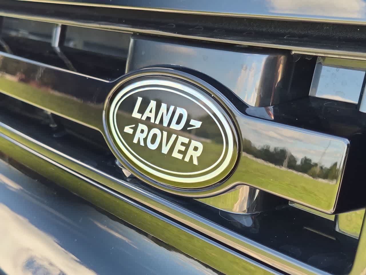 New 2026 Land Rover Defender 130 V8 AWD/4WD image 12