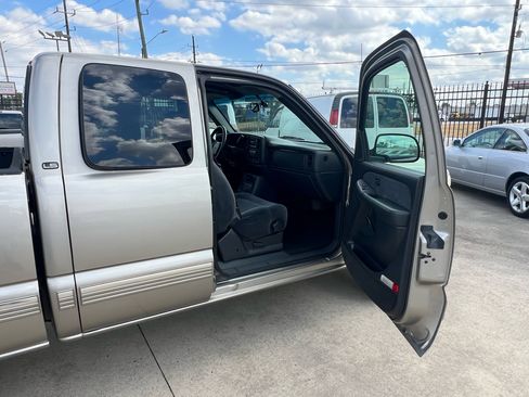 Used 2000 Chevrolet Silverado 1500 LS image 41